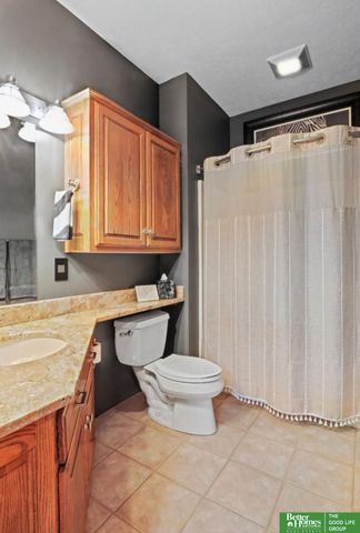 21085 Abbey Road, Council Bluffs, IA 51503