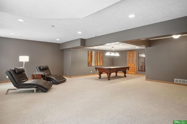 21085 Abbey Road, Council Bluffs, IA 51503