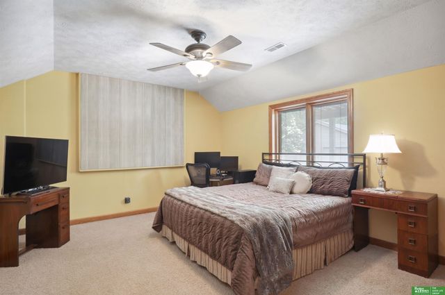 21085 Abbey Road, Council Bluffs, IA 51503