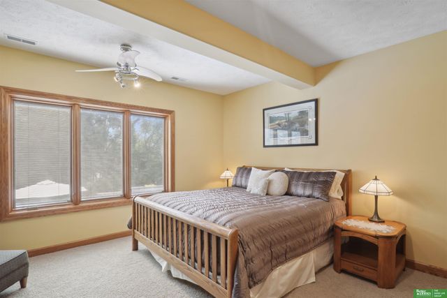 21085 Abbey Road, Council Bluffs, IA 51503