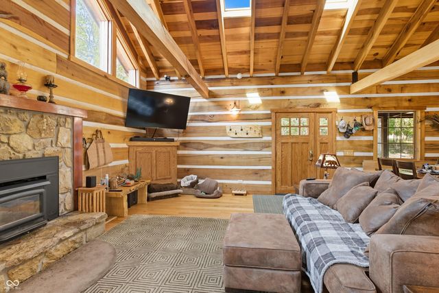 486 Oak Grove Road, Nashville, IN 47448