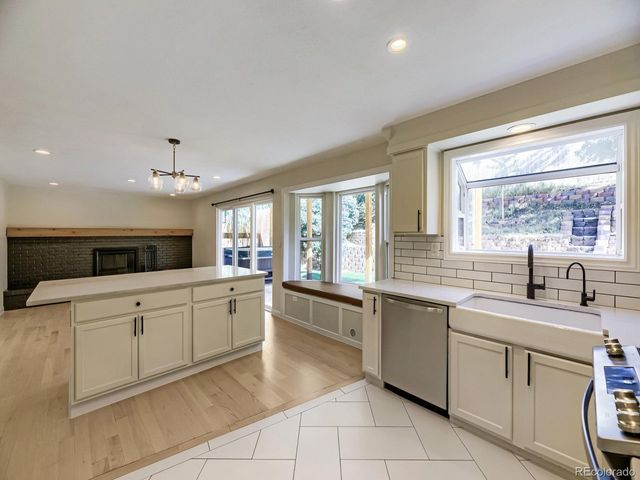 7654 W Ontario Pl, Littleton, CO 80128