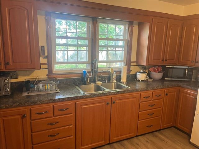 456 Elm Street, Warwick, RI 02888