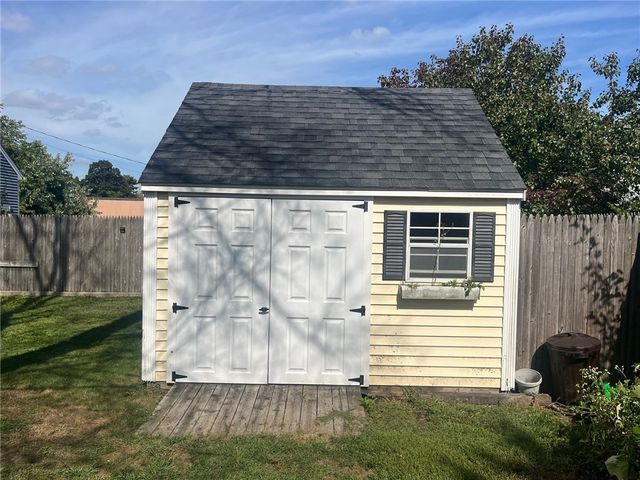 456 Elm Street, Warwick, RI 02888