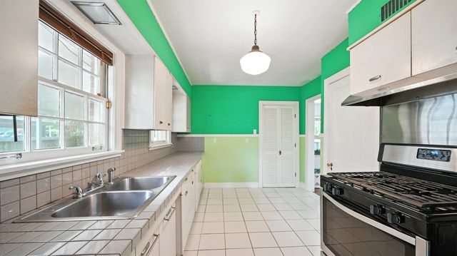 3330 HIGHLAND PARK PL, Memphis, TN 38111