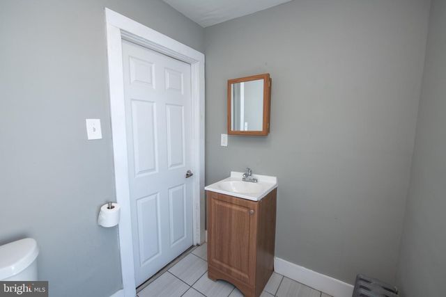 1667 DOUNTON ST, Philadelphia, PA 19140