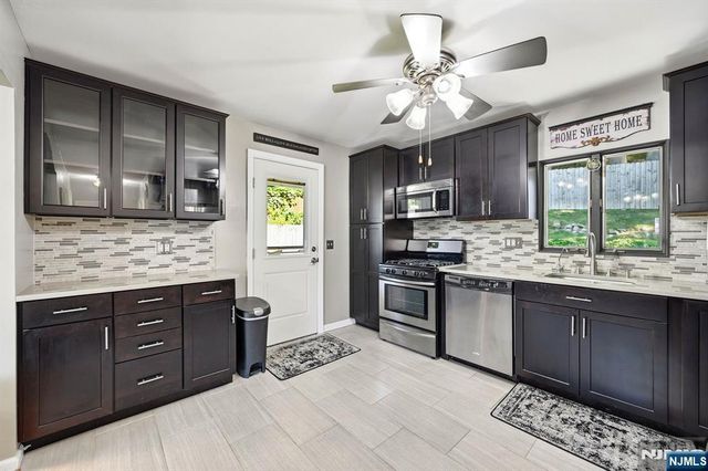 138 Rafkind Road, Bloomingdale, NJ 07403