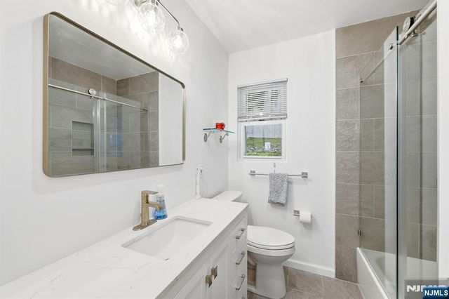 138 Rafkind Road, Bloomingdale, NJ 07403