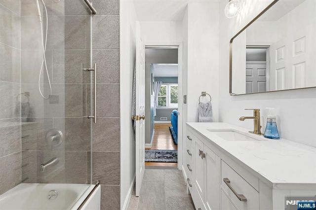 138 Rafkind Road, Bloomingdale, NJ 07403