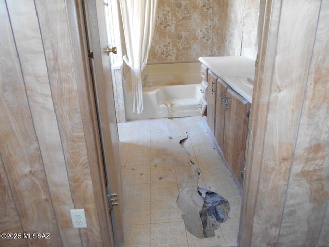 435 W Papago Way, Cochise, AZ 85606