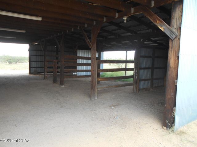 435 W Papago Way, Cochise, AZ 85606