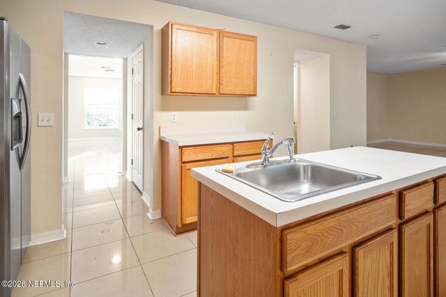 8190 FOXDALE Drive, Jacksonville, FL 32210