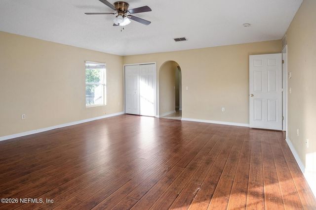 8190 FOXDALE Drive, Jacksonville, FL 32210