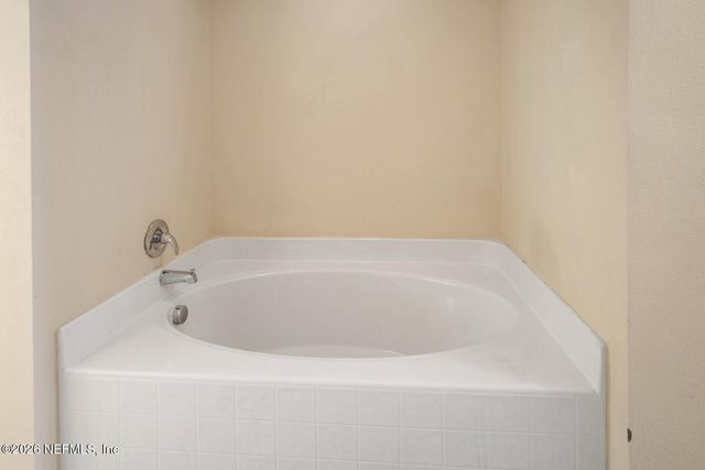 8190 FOXDALE Drive, Jacksonville, FL 32210
