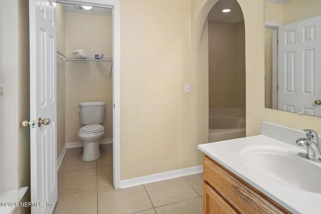 8190 FOXDALE Drive, Jacksonville, FL 32210