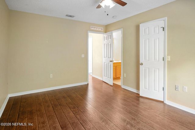 8190 FOXDALE Drive, Jacksonville, FL 32210