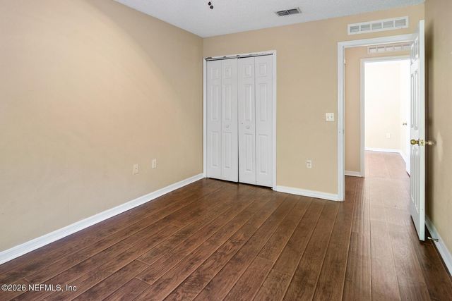 8190 FOXDALE Drive, Jacksonville, FL 32210