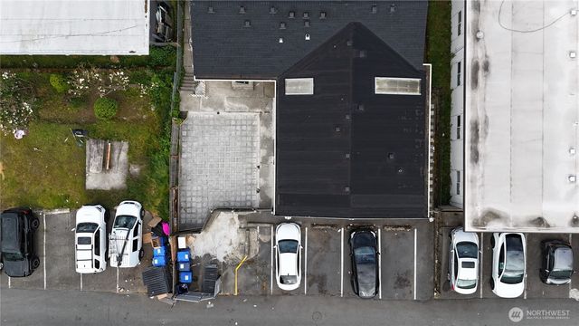 912 Glennwood Avenue NE, Renton, WA 98056