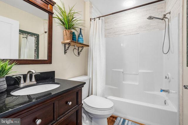 252 EAYRESTOWN RD, Southampton, NJ 08088