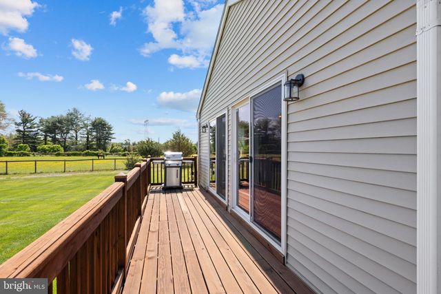 252 EAYRESTOWN RD, Southampton, NJ 08088