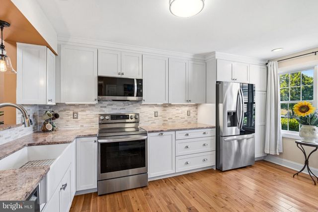 252 EAYRESTOWN RD, Southampton, NJ 08088