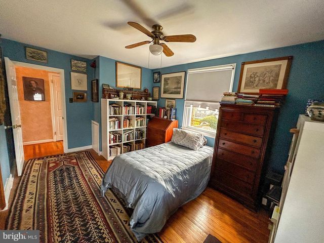 3816 CHALFONT DR, Philadelphia, PA 19154