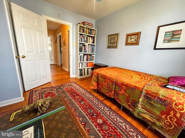 3816 CHALFONT DR, Philadelphia, PA 19154