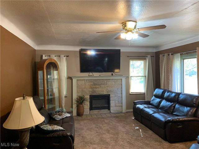 459 Lloyd Road, Euclid, OH 44132