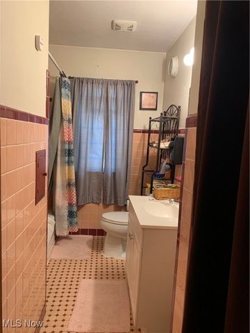 459 Lloyd Road, Euclid, OH 44132