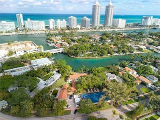 5005 Lakeview Drive, Miami Beach, FL 33140