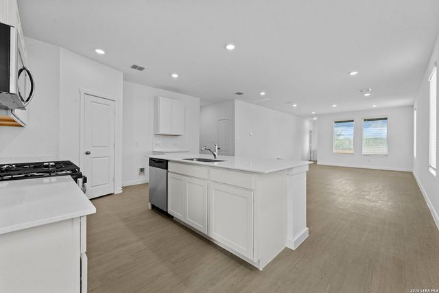 6525 Titan Park, Converse, TX 78109