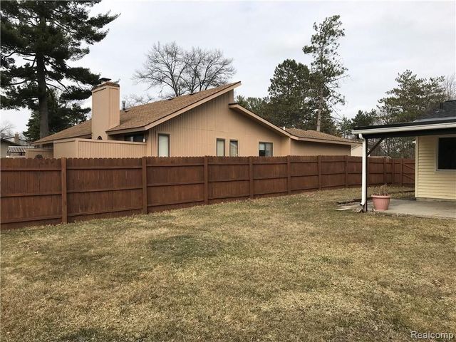 3537 SAN MATEO Road, Waterford Charter Township, MI 48329