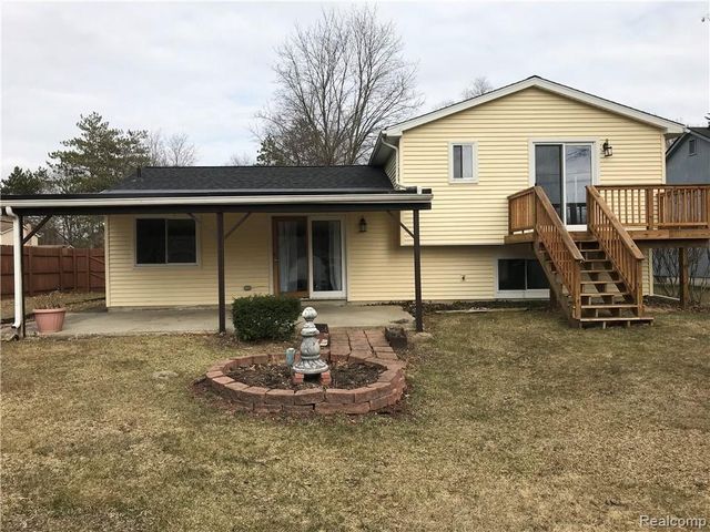 3537 SAN MATEO Road, Waterford Charter Township, MI 48329