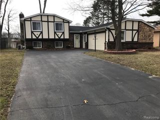 3537 SAN MATEO Road, Waterford Charter Township, MI 48329