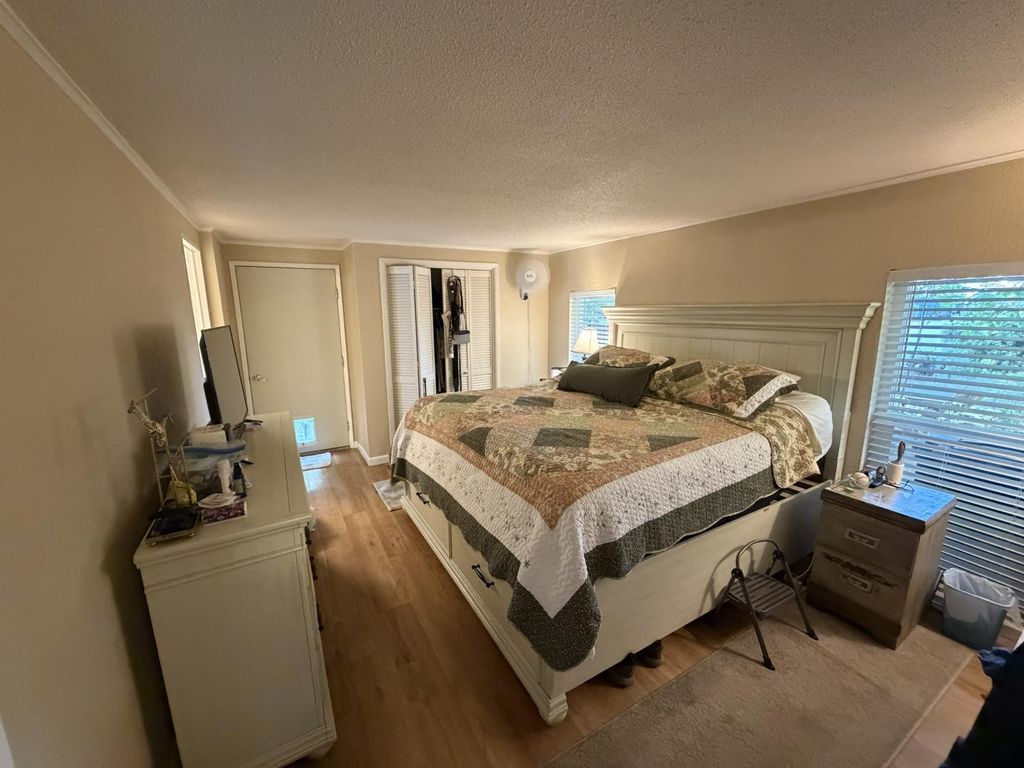 Image 16 of property listing at 8701 N Highway 41 # 50, Fresno, CA 93720