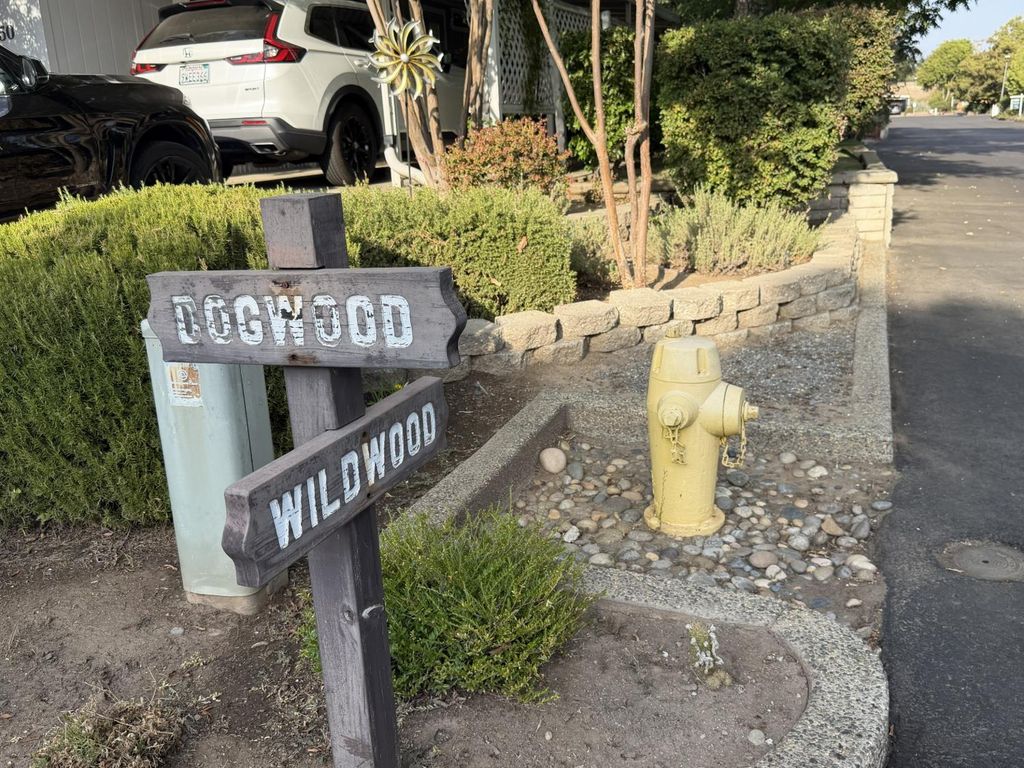 Image 5 of property listing at 8701 N Highway 41 # 50, Fresno, CA 93720