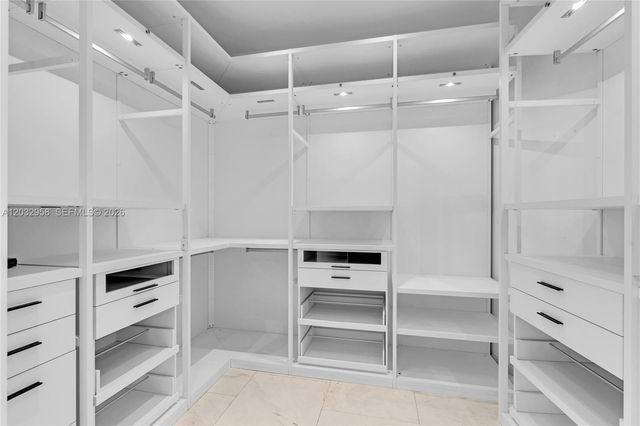 900 Brickell Key Boulevard 1002, Miami, FL 33131
