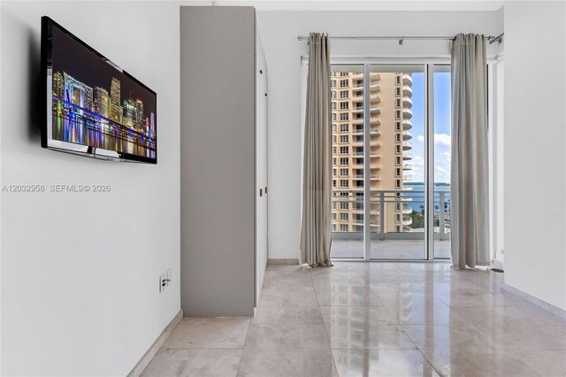900 Brickell Key Boulevard 1002, Miami, FL 33131