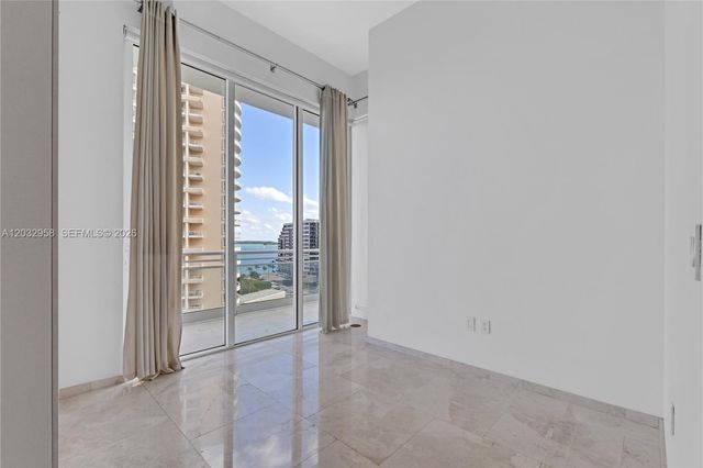 900 Brickell Key Boulevard 1002, Miami, FL 33131
