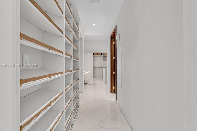 900 Brickell Key Boulevard 1002, Miami, FL 33131