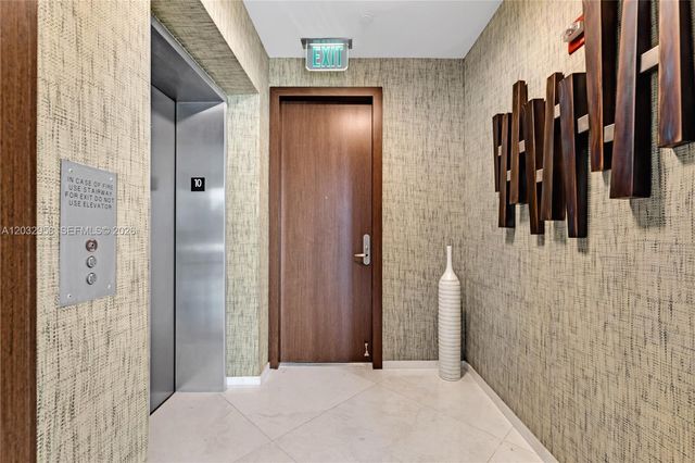 900 Brickell Key Boulevard 1002, Miami, FL 33131