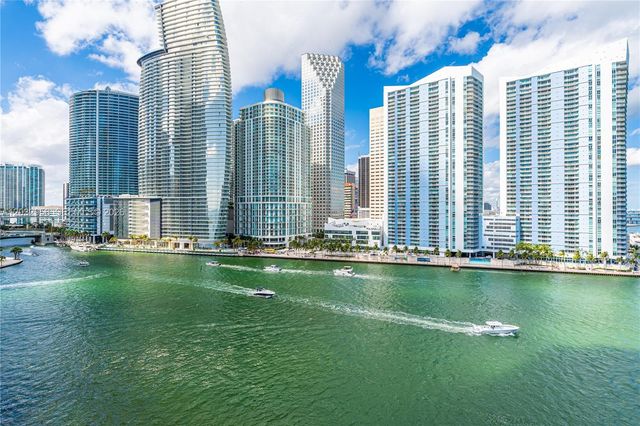 900 Brickell Key Boulevard 1002, Miami, FL 33131