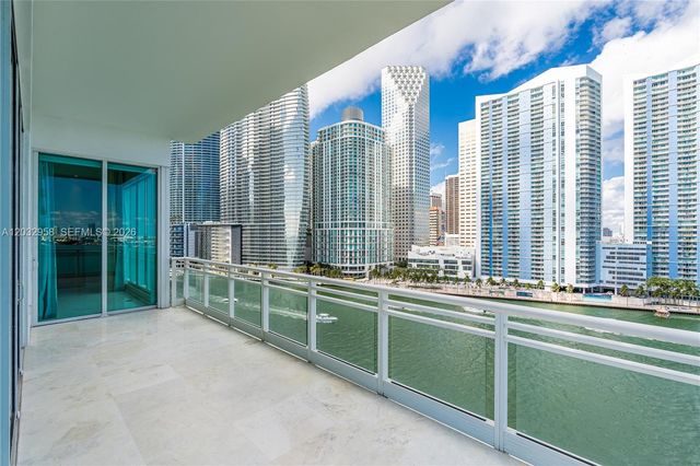 900 Brickell Key Boulevard 1002, Miami, FL 33131