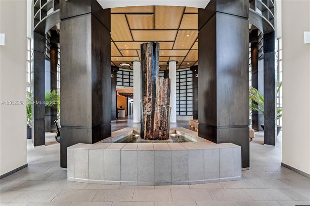 900 Brickell Key Boulevard 1002, Miami, FL 33131