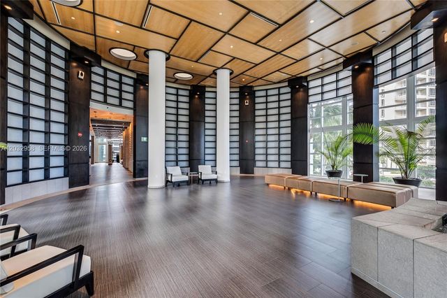 900 Brickell Key Boulevard 1002, Miami, FL 33131