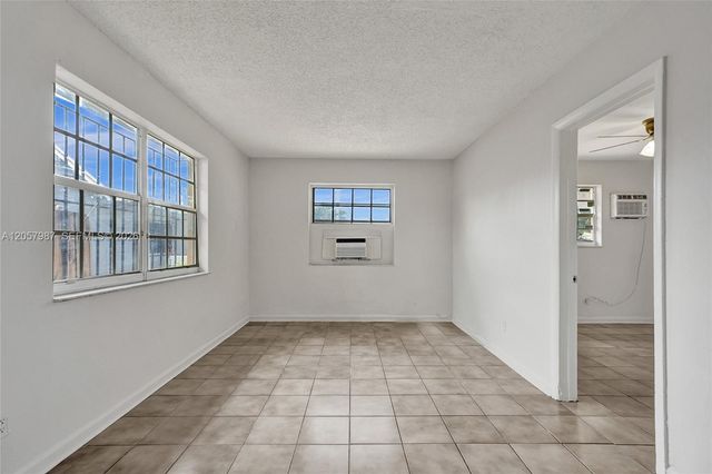 2525 Superior Street 4, Opa-Locka # 4, Opa Locka, FL 33054