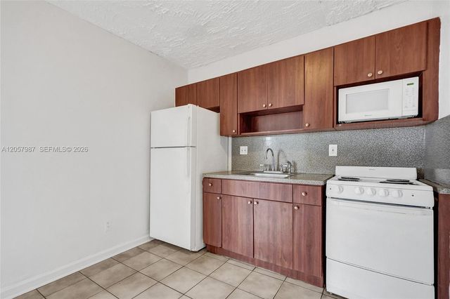 2525 Superior Street 4, Opa-Locka # 4, Opa Locka, FL 33054