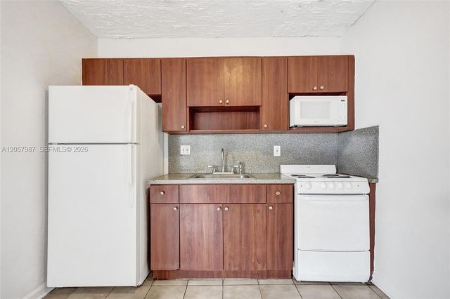 2525 Superior Street 4, Opa-Locka # 4, Opa Locka, FL 33054