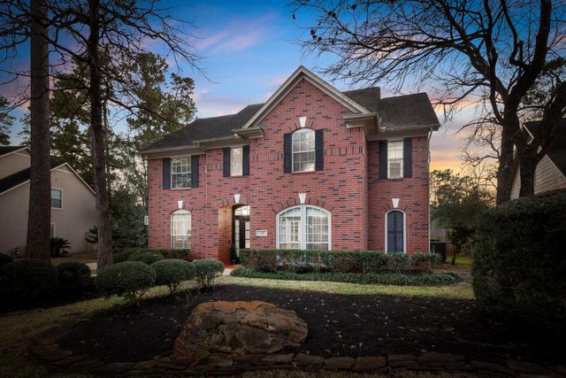 135 W Slatestone Circle, The Woodlands, TX 77382