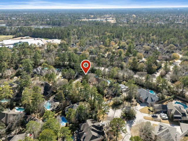 135 W Slatestone Circle, The Woodlands, TX 77382